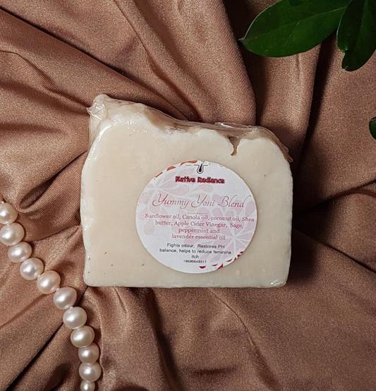 Native Radiance Soap Yummy Yoni, Sensitive Skin, Peppermint & Lavender, 5 oz, Feminine Wash for Vulva Health